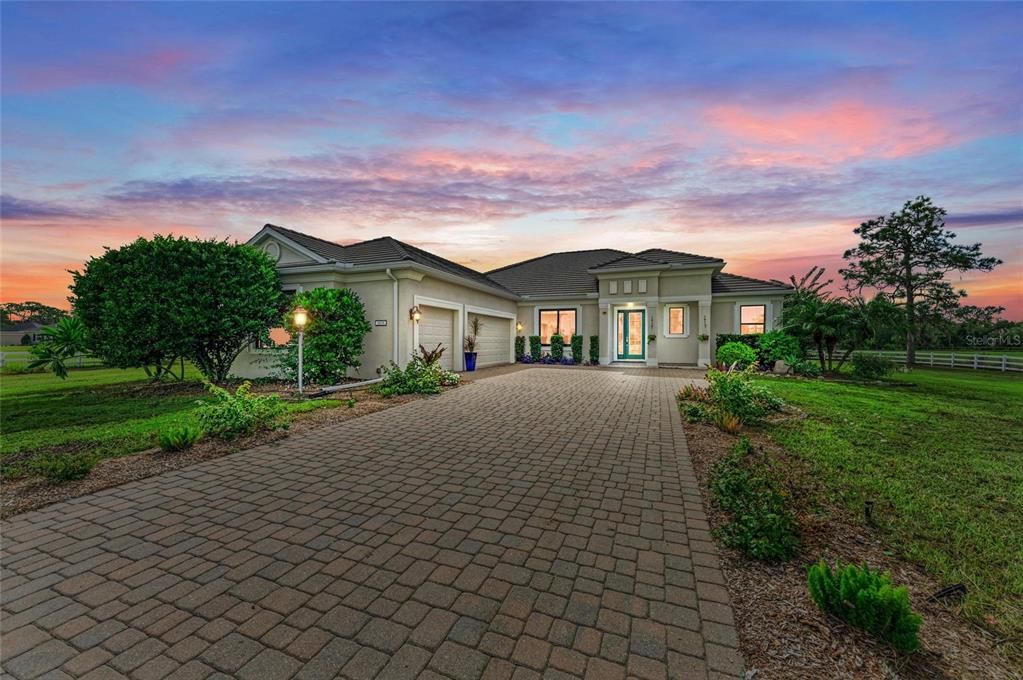 For Sale: $1,496,000 (4 beds, 4 baths, 3192 Square Feet)