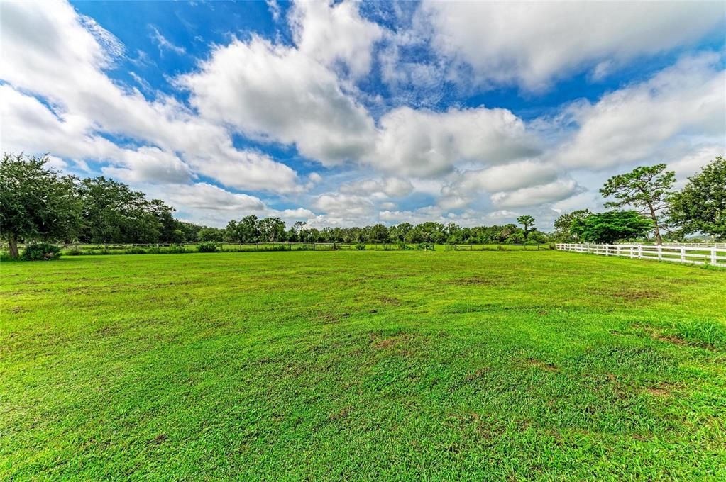 For Sale: $1,496,000 (4 beds, 4 baths, 3192 Square Feet)