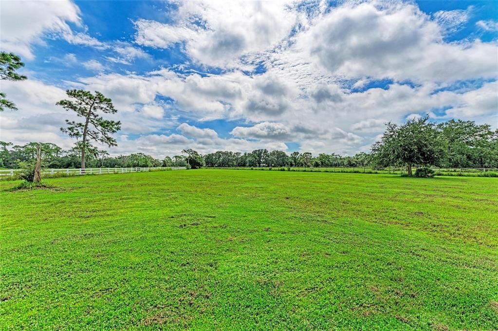 For Sale: $1,496,000 (4 beds, 4 baths, 3192 Square Feet)