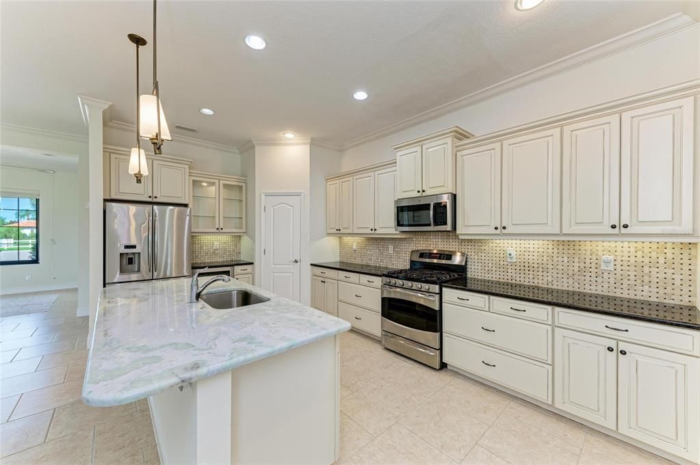 For Sale: $1,496,000 (4 beds, 4 baths, 3192 Square Feet)