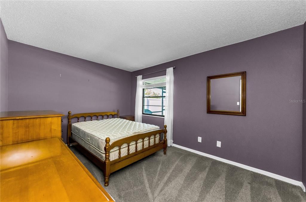 Active With Contract: $250,000 (2 beds, 2 baths, 1540 Square Feet)