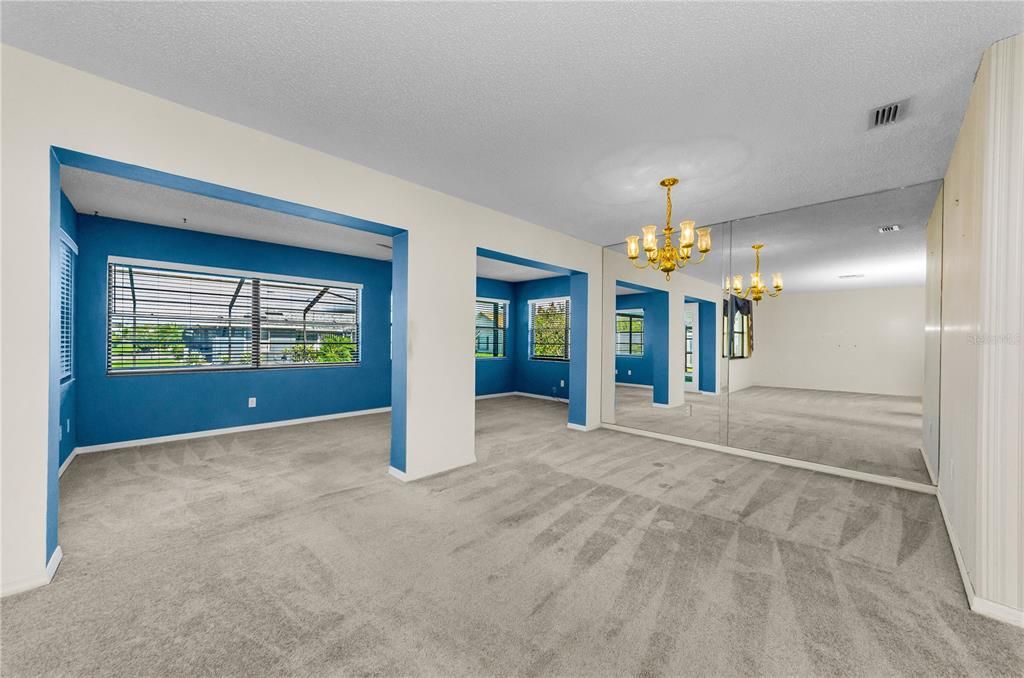 Active With Contract: $250,000 (2 beds, 2 baths, 1540 Square Feet)