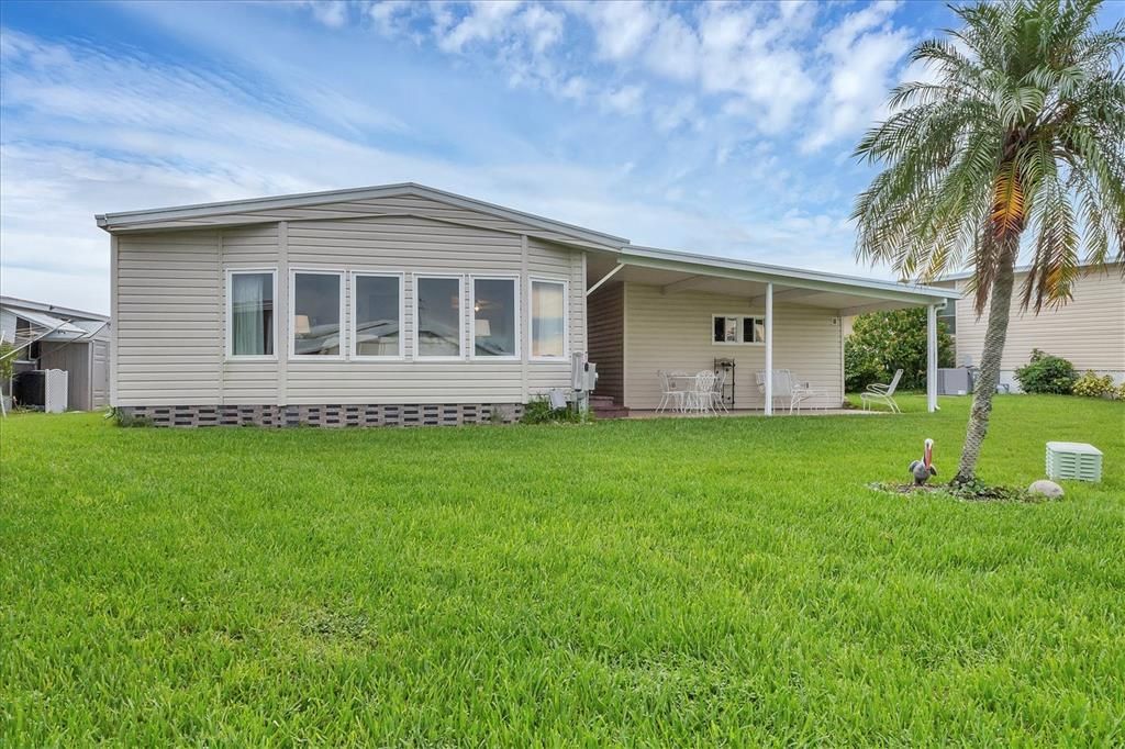 合同活跃: $259,900 (2 贝兹, 2 浴室, 1406 平方英尺)