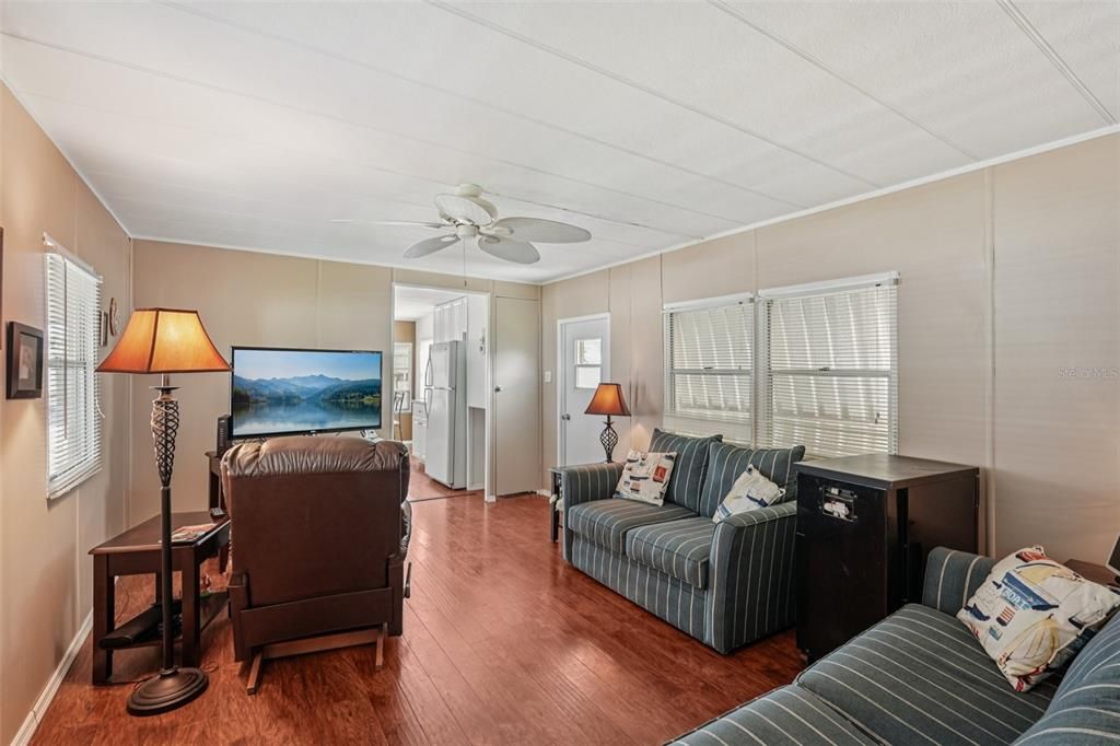 En Venta: $99,900 (2 camas, 1 baños, 720 Pies cuadrados)