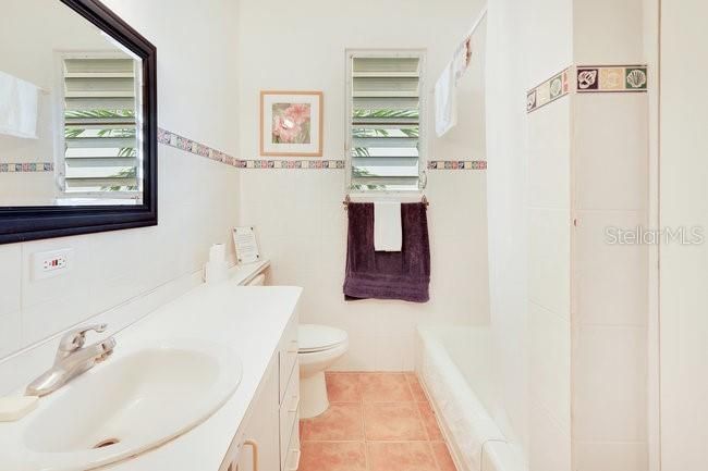 На продажу: $1,300,000 (4 спален, 4 ванн, 1940 Квадратных фут)