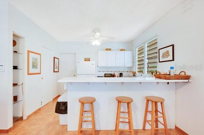 На продажу: $1,300,000 (4 спален, 4 ванн, 1940 Квадратных фут)