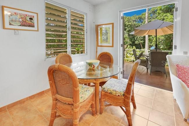 На продажу: $1,300,000 (4 спален, 4 ванн, 1940 Квадратных фут)