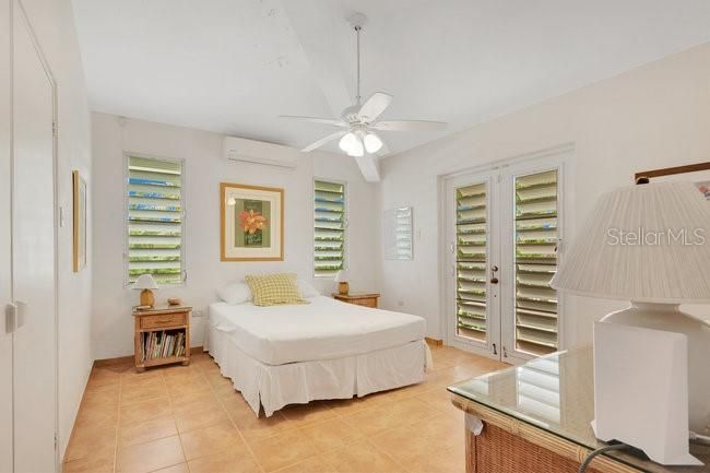 На продажу: $1,300,000 (4 спален, 4 ванн, 1940 Квадратных фут)