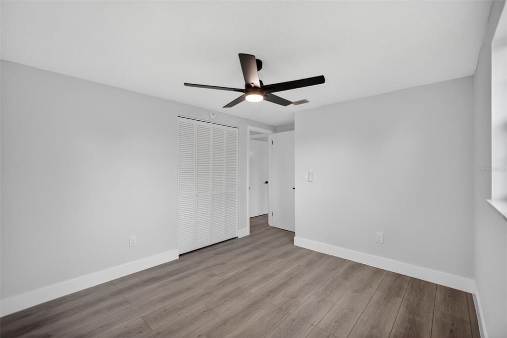 Active With Contract: $339,500 (3 beds, 2 baths, 1461 Square Feet)