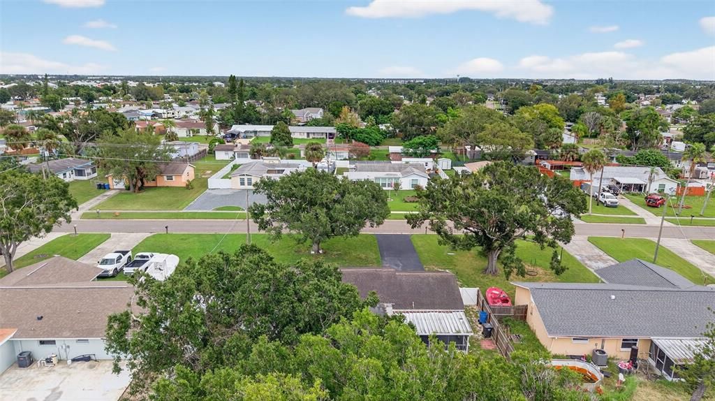 Active With Contract: $339,500 (3 beds, 2 baths, 1461 Square Feet)