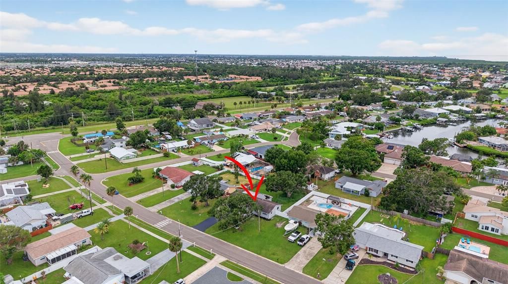 Active With Contract: $339,500 (3 beds, 2 baths, 1461 Square Feet)