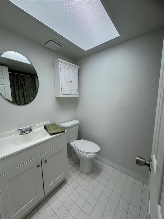 На продажу: $69,900 (1 спален, 1 ванн, 728 Квадратных фут)