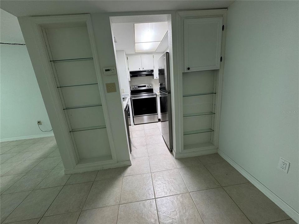 На продажу: $69,900 (1 спален, 1 ванн, 728 Квадратных фут)