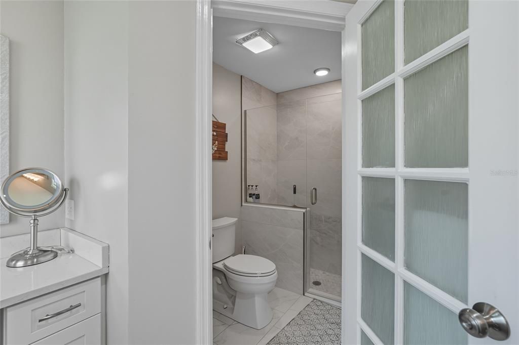 Activo con contrato: $750,000 (4 camas, 2 baños, 2373 Pies cuadrados)