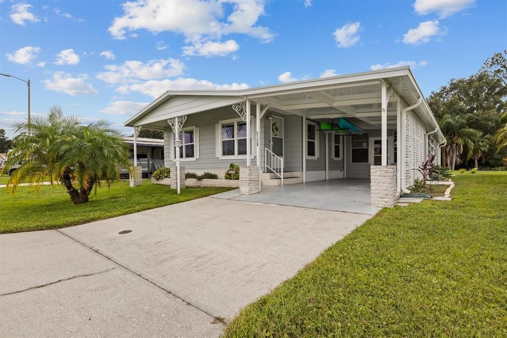 Recently Sold: $149,900 (2 beds, 2 baths, 1056 Square Feet)