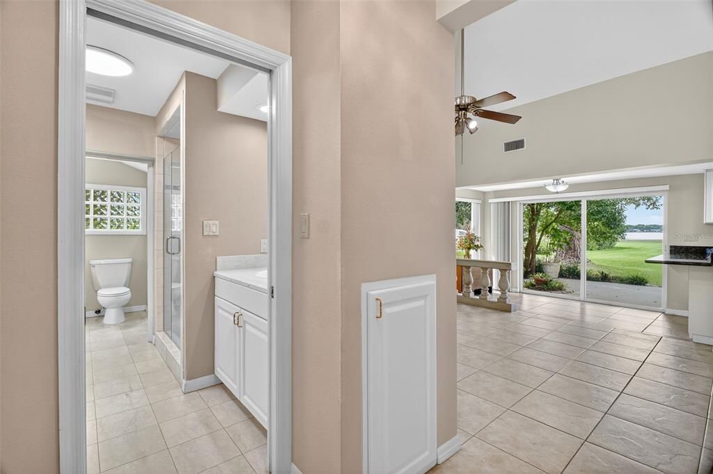 For Rent: $2,500 (2 beds, 1 baths, 1048 Square Feet)