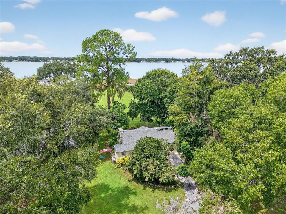 For Rent: $2,500 (2 beds, 1 baths, 1048 Square Feet)