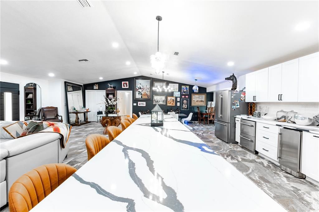 待售: $1,039,000 (4 贝兹, 2 浴室, 2593 平方英尺)