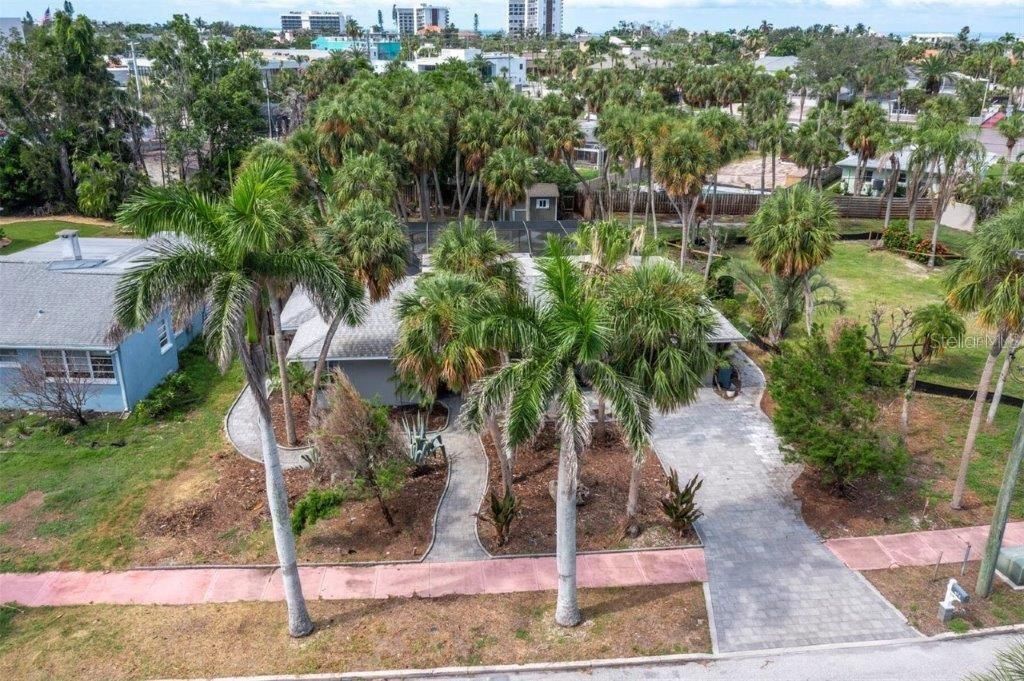 Active With Contract: $1,197,000 (0.25 acres)