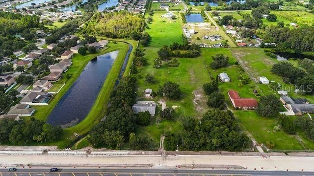 待售: $3,000,000 (5.01 acres)