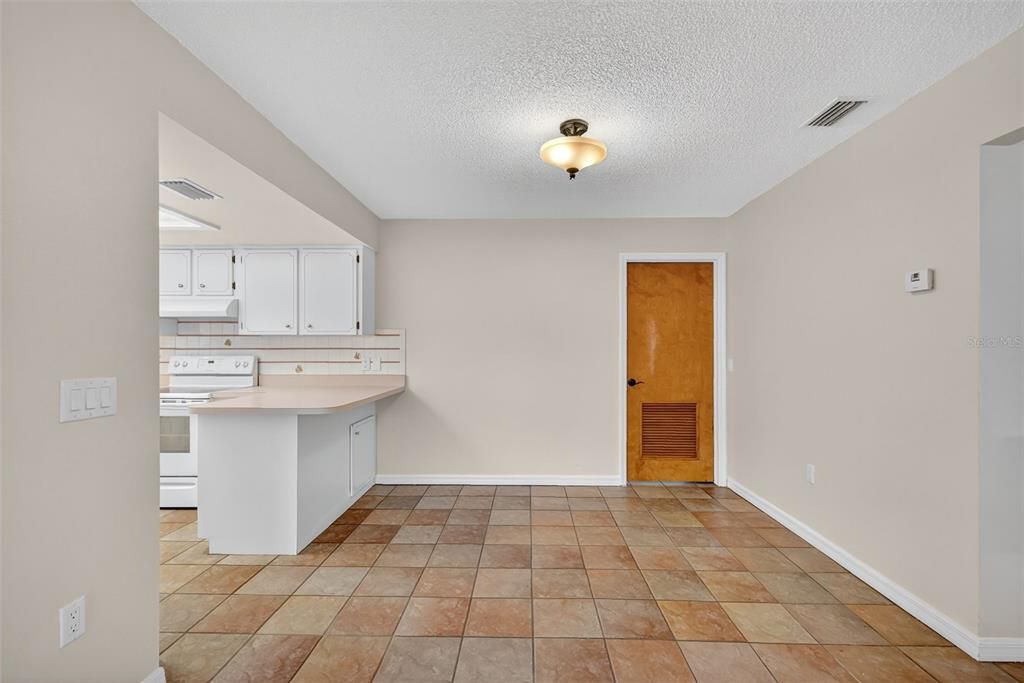 For Sale: $244,000 (2 beds, 2 baths, 1344 Square Feet)