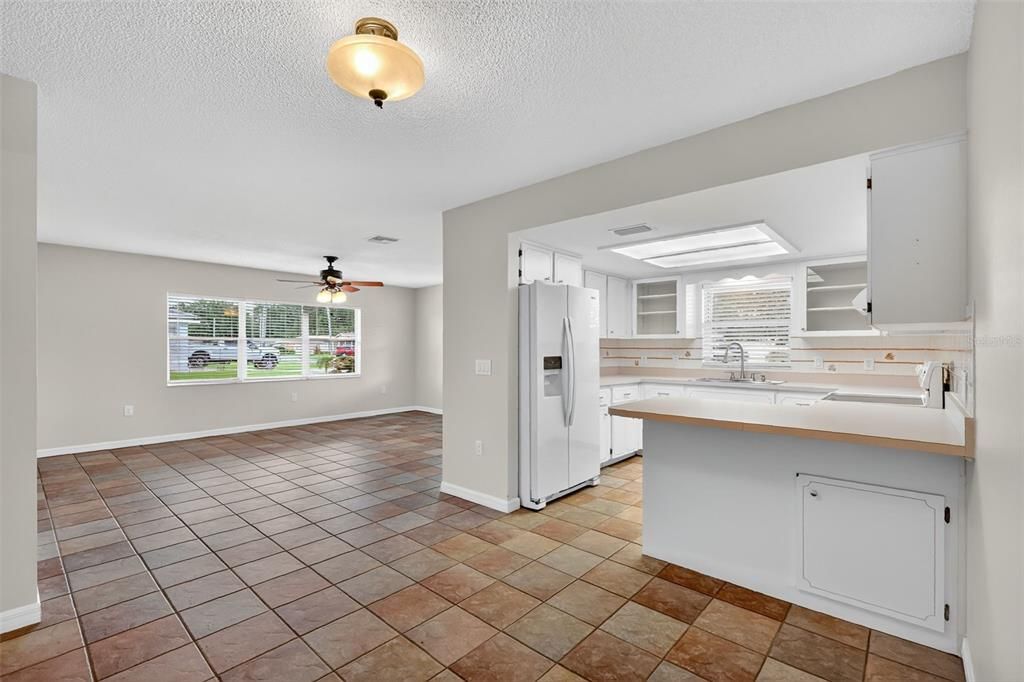 For Sale: $244,000 (2 beds, 2 baths, 1344 Square Feet)