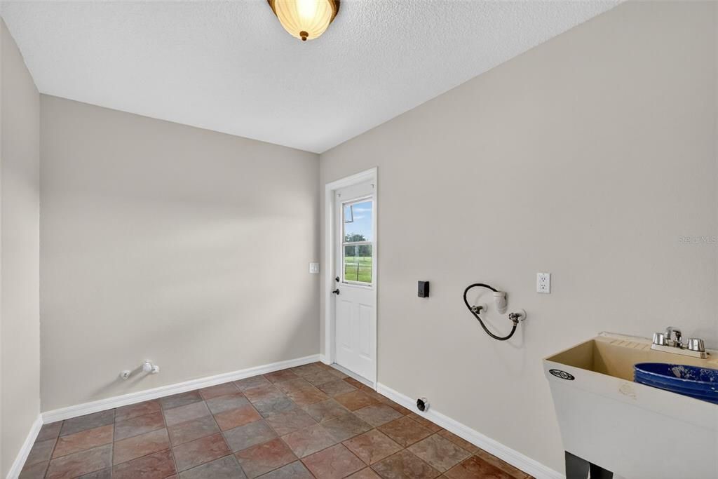 For Sale: $244,000 (2 beds, 2 baths, 1344 Square Feet)