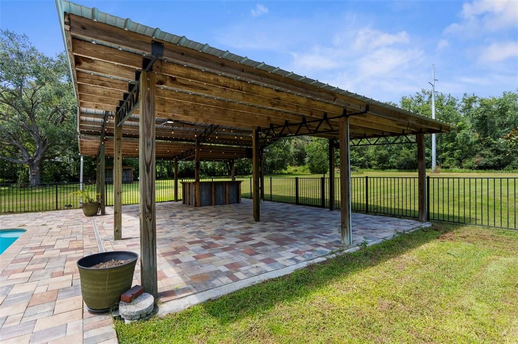 En Venta: $749,000 (4 camas, 3 baños, 3476 Pies cuadrados)