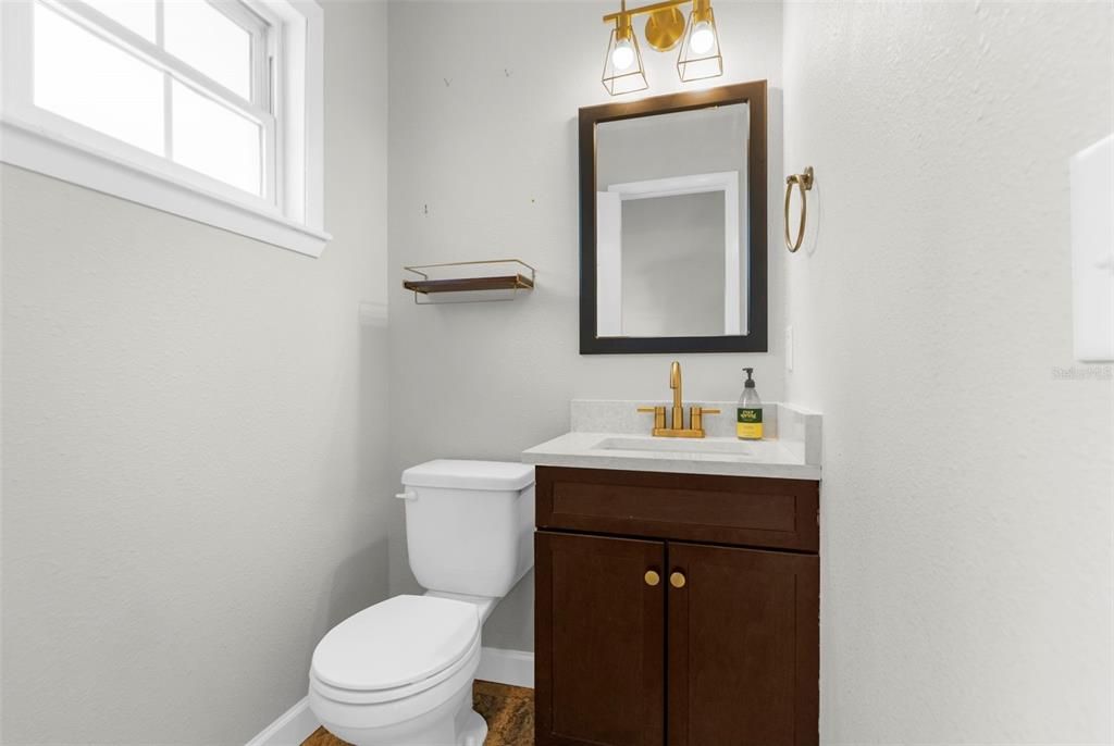 En Venta: $749,000 (4 camas, 3 baños, 3476 Pies cuadrados)