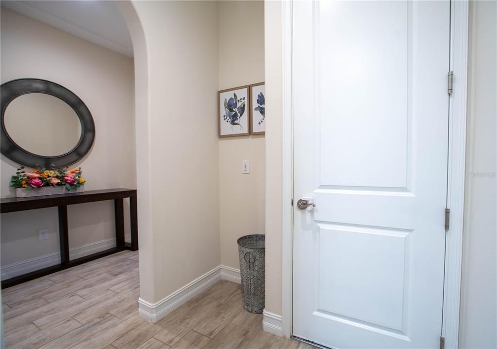 For Sale: $650,000 (4 beds, 3 baths, 2910 Square Feet)