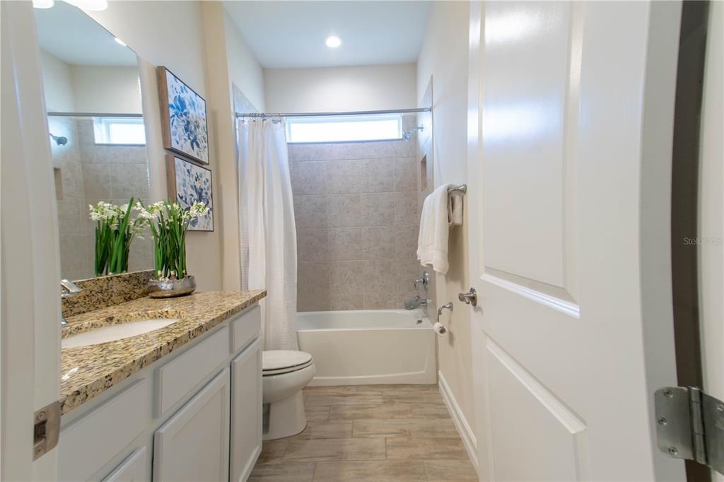 For Sale: $650,000 (4 beds, 3 baths, 2910 Square Feet)