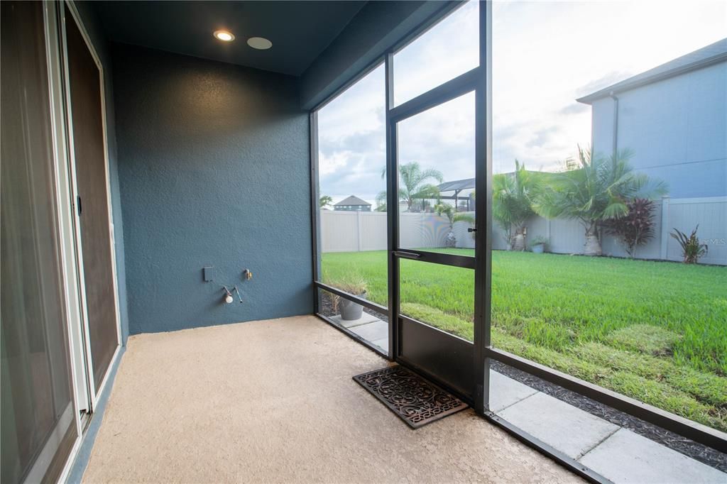 For Sale: $650,000 (4 beds, 3 baths, 2910 Square Feet)