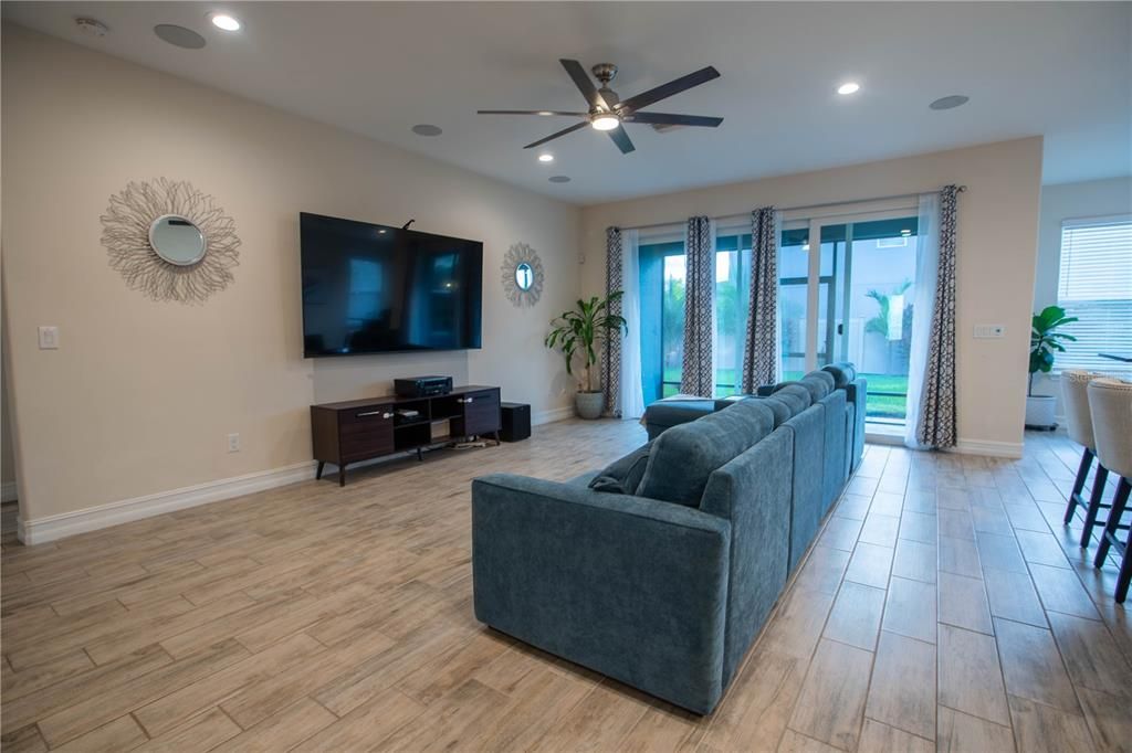 For Sale: $650,000 (4 beds, 3 baths, 2910 Square Feet)