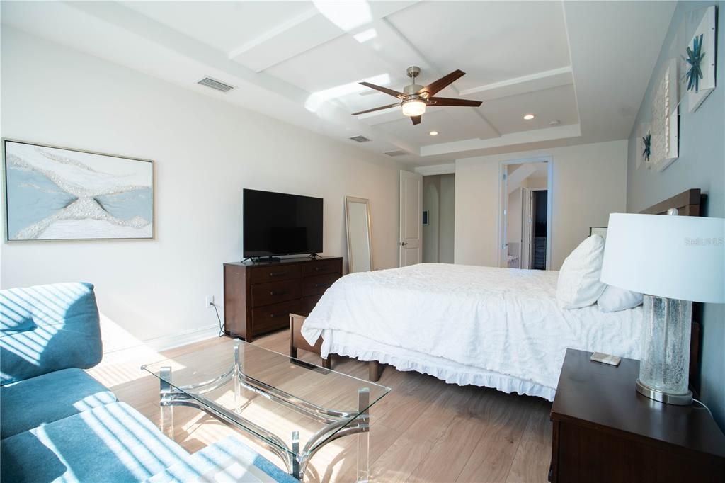 For Sale: $650,000 (4 beds, 3 baths, 2910 Square Feet)