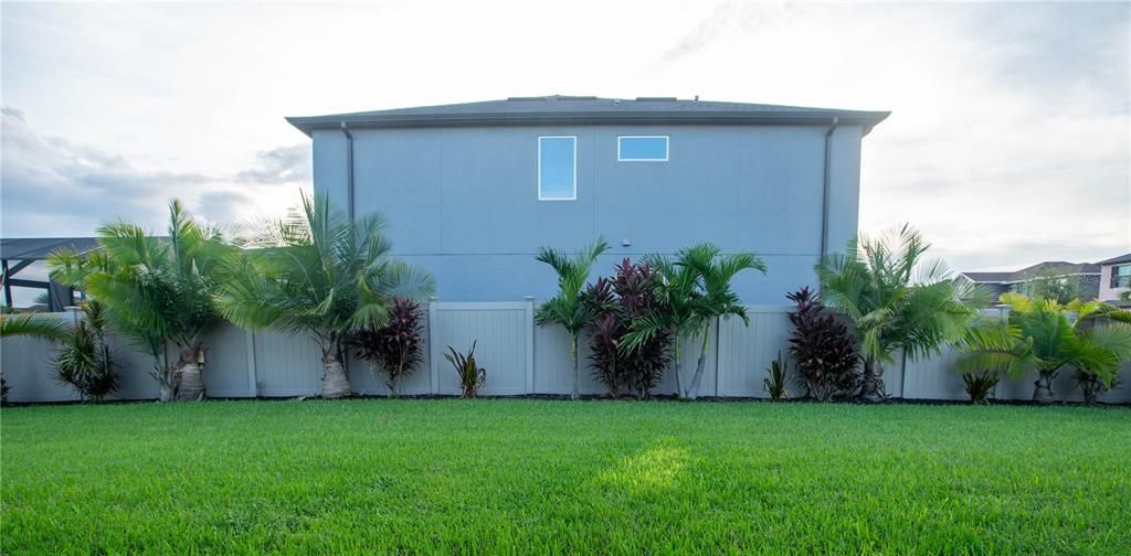 For Sale: $650,000 (4 beds, 3 baths, 2910 Square Feet)