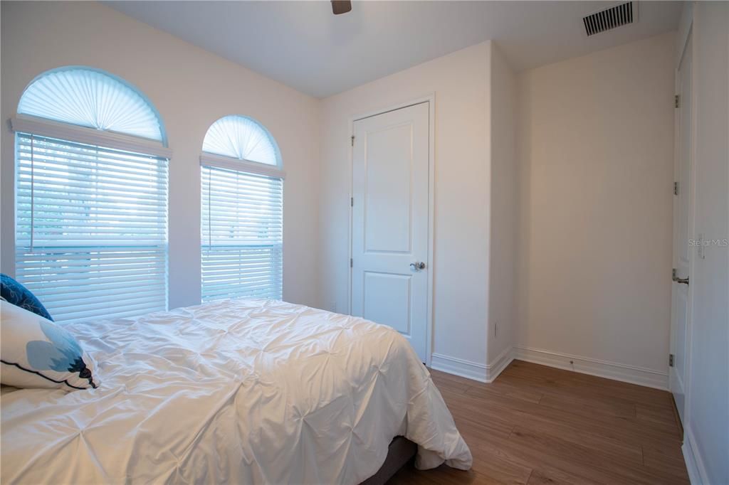 For Sale: $650,000 (4 beds, 3 baths, 2910 Square Feet)