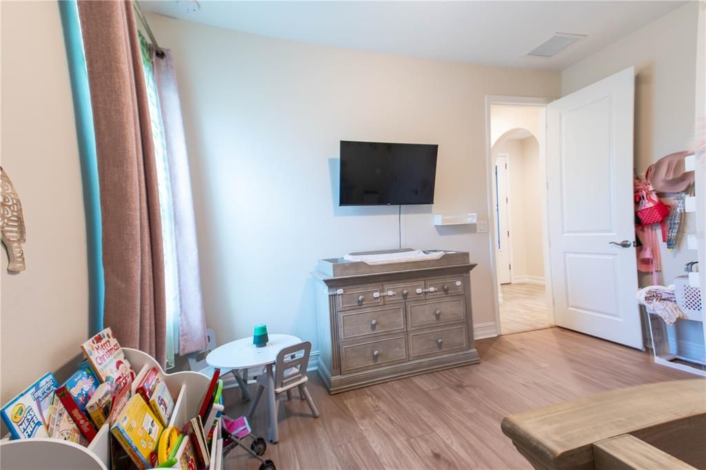 For Sale: $650,000 (4 beds, 3 baths, 2910 Square Feet)