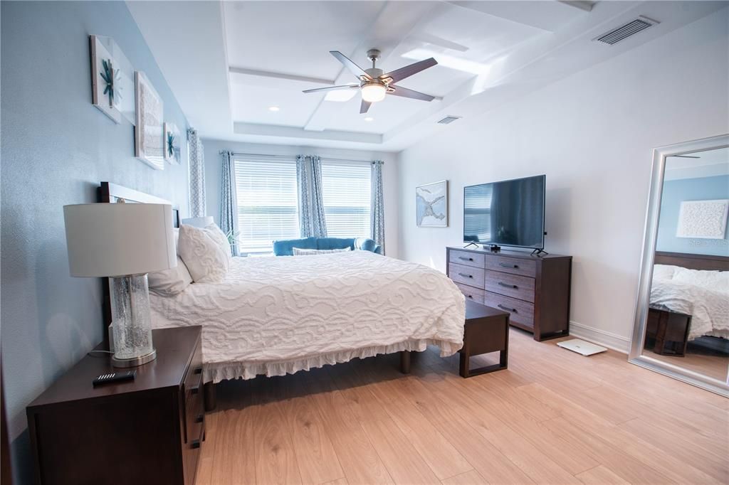 For Sale: $650,000 (4 beds, 3 baths, 2910 Square Feet)