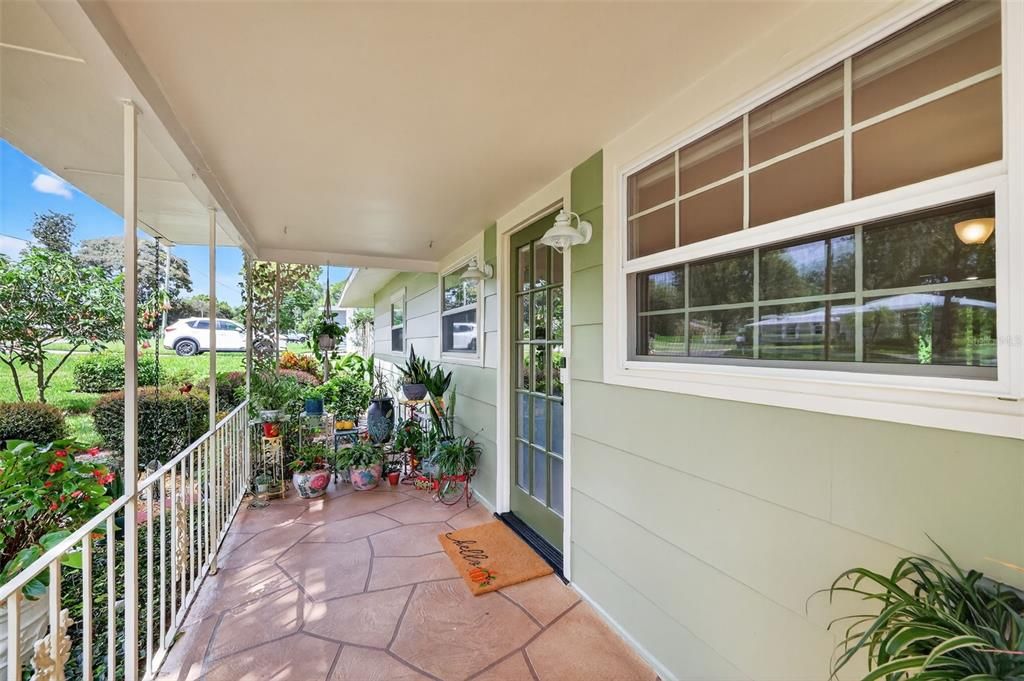 Active With Contract: $485,000 (3 beds, 2 baths, 1733 Square Feet)