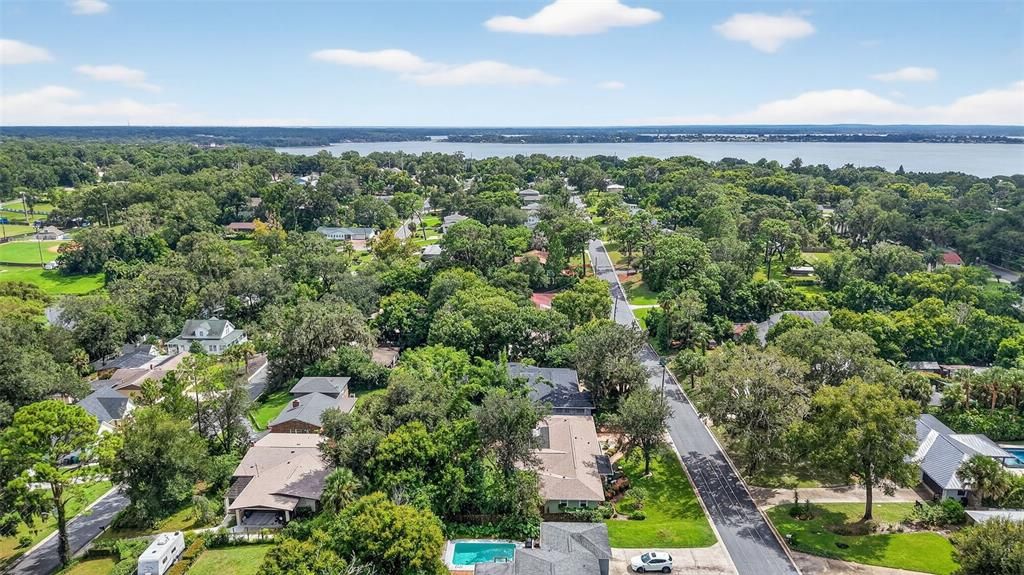 Active With Contract: $485,000 (3 beds, 2 baths, 1733 Square Feet)