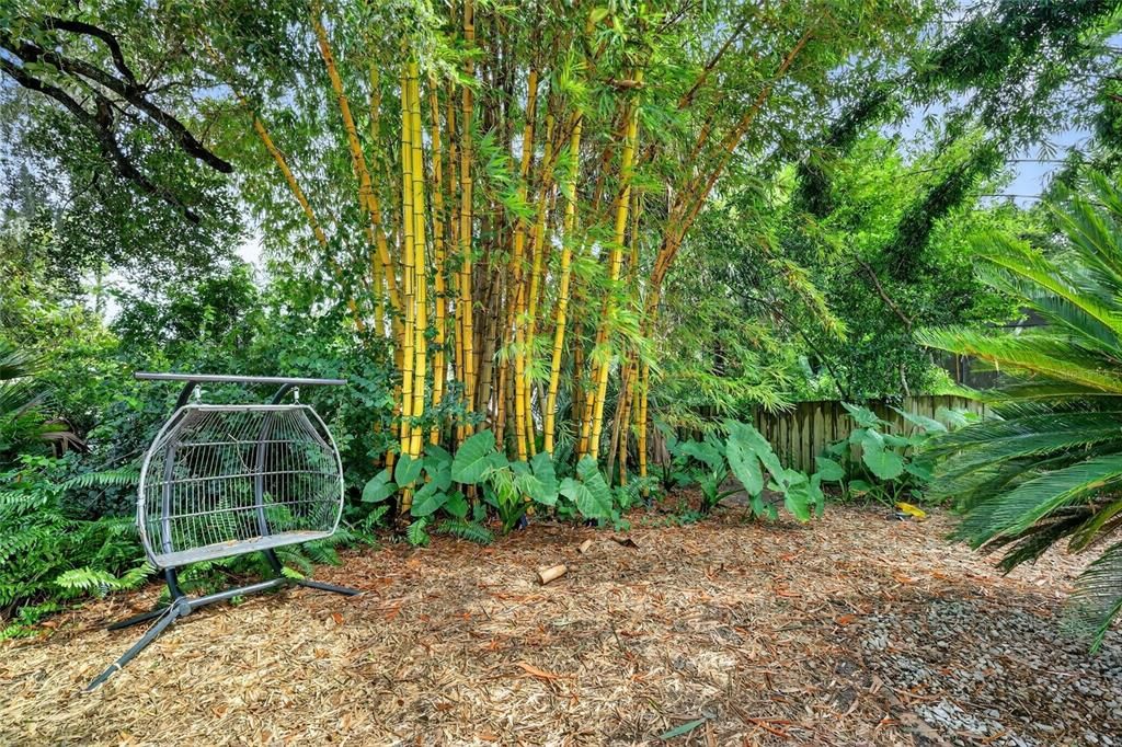 Active With Contract: $485,000 (3 beds, 2 baths, 1733 Square Feet)