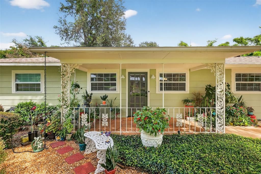 Active With Contract: $485,000 (3 beds, 2 baths, 1733 Square Feet)