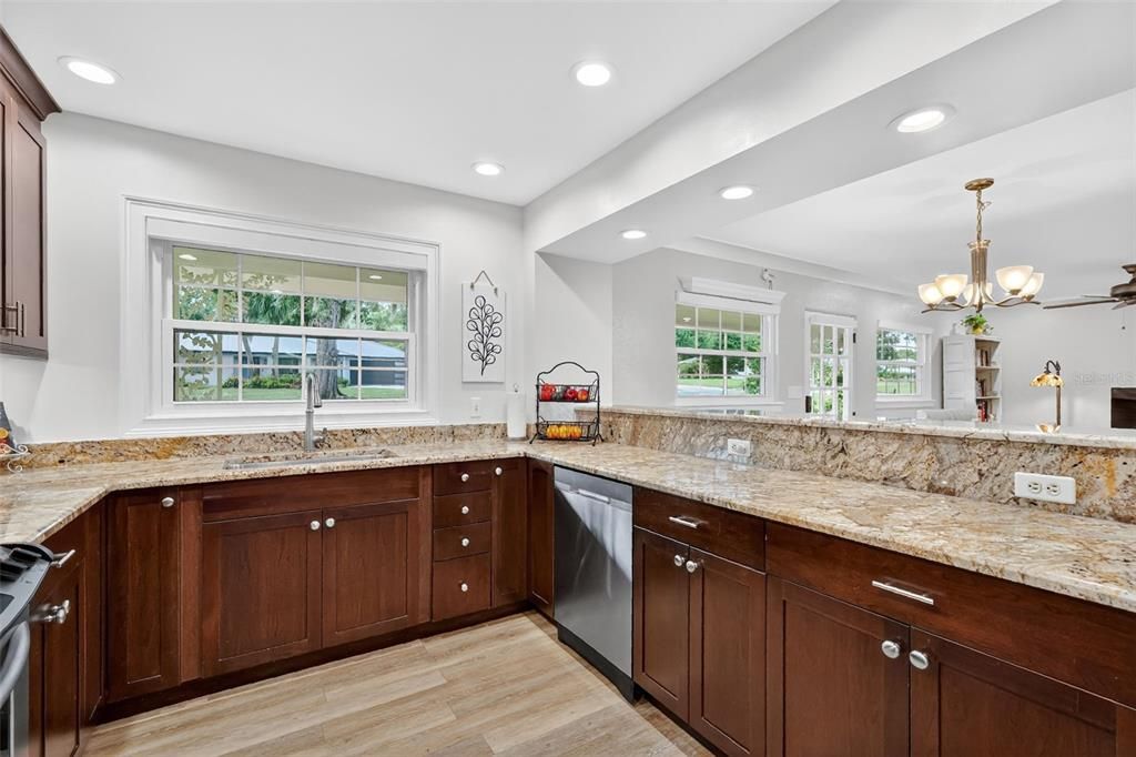 Active With Contract: $485,000 (3 beds, 2 baths, 1733 Square Feet)