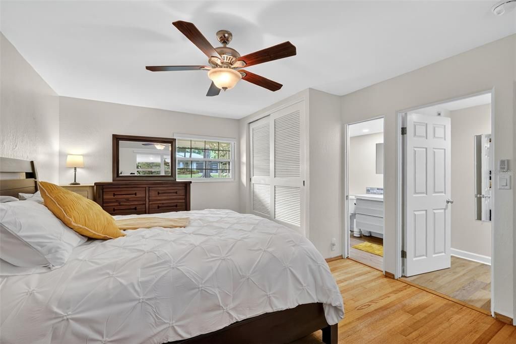 Active With Contract: $485,000 (3 beds, 2 baths, 1733 Square Feet)