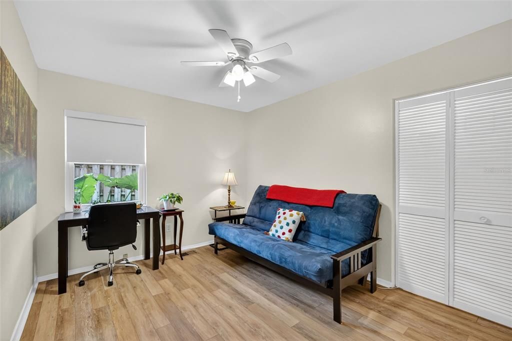 Active With Contract: $485,000 (3 beds, 2 baths, 1733 Square Feet)