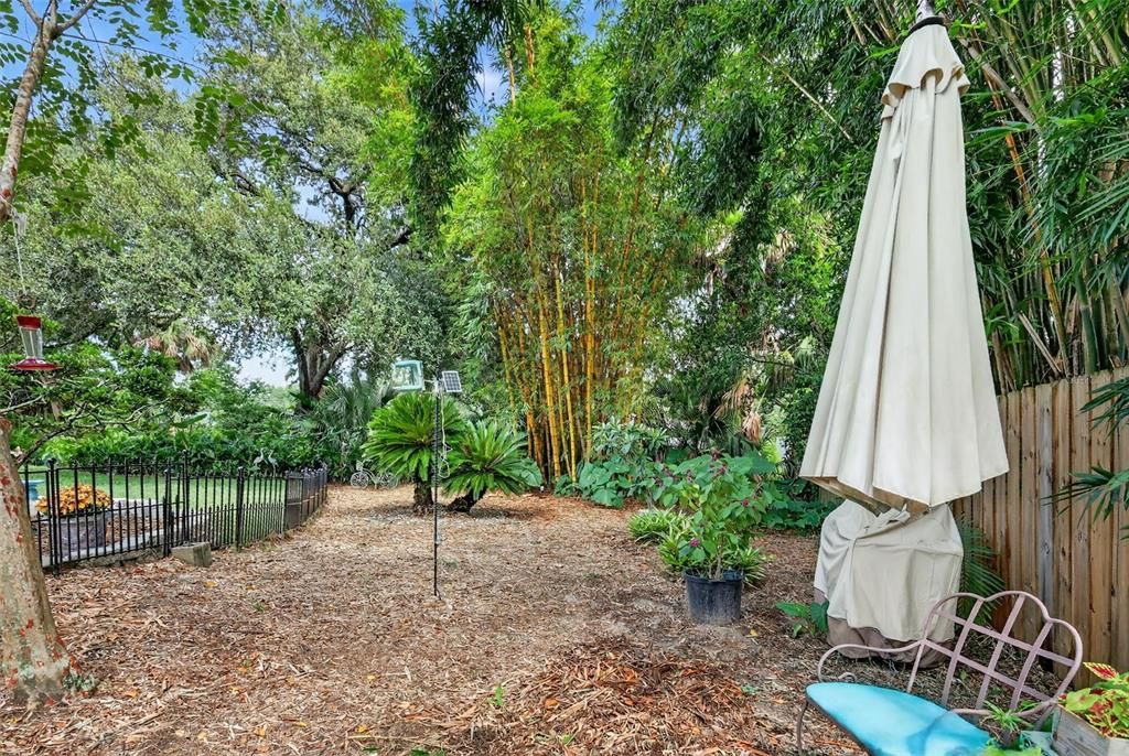 Active With Contract: $485,000 (3 beds, 2 baths, 1733 Square Feet)