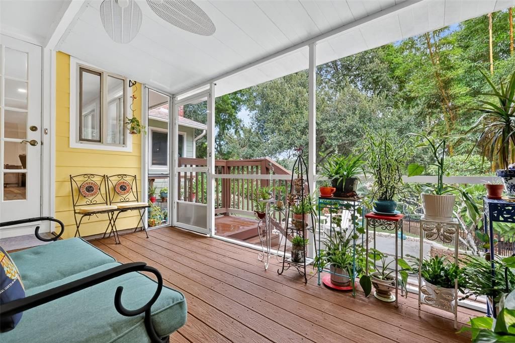 Active With Contract: $485,000 (3 beds, 2 baths, 1733 Square Feet)