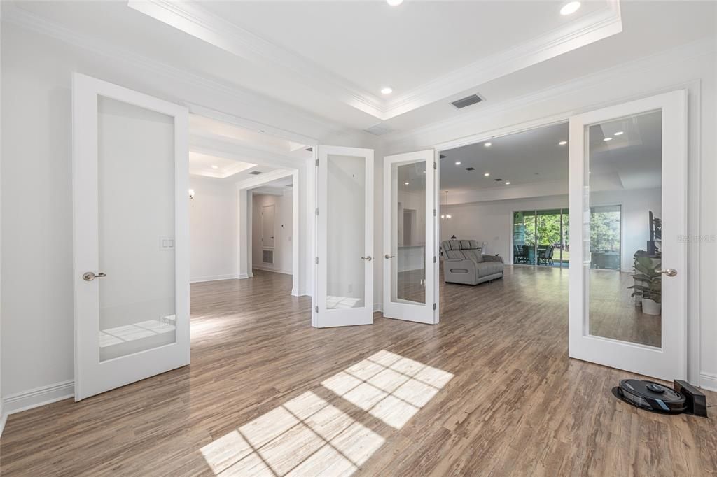 En Venta: $489,900 (4 camas, 3 baños, 3060 Pies cuadrados)