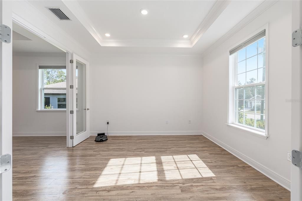 En Venta: $489,900 (4 camas, 3 baños, 3060 Pies cuadrados)