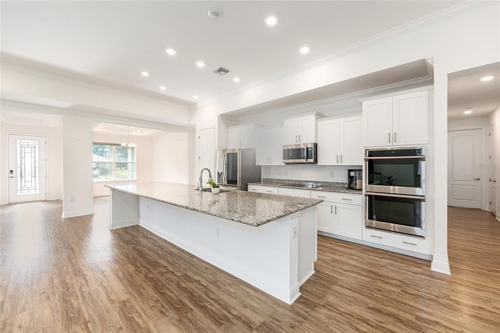 En Venta: $489,900 (4 camas, 3 baños, 3060 Pies cuadrados)